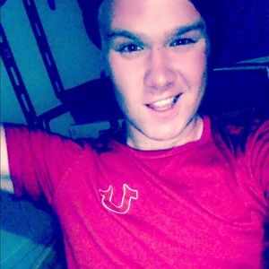 Meet your Posher, Derek